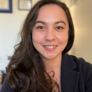 Photo of Dr. Stephanie Bloodworth Photo of Dr. Stephanie Bloodworth